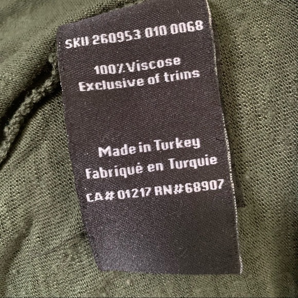 Le Chateau Green T Shirt with Button Detail sz XXS - Picture 7 of 7